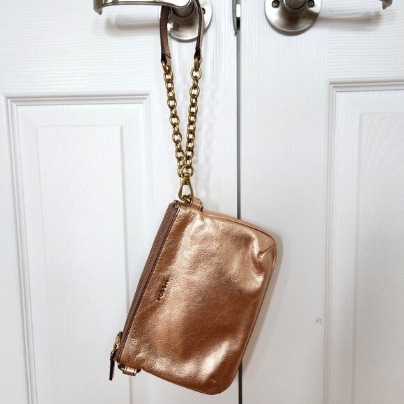 FOSSIL METALLIC ROSE GOLD GENUINE LEATHER  WRISTLET PURSE. - Picture 2 of 11